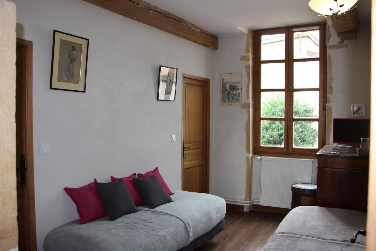 Le Relais Des Dames Bed and Breakfast Neuville-sur-Saône Exteriör bild