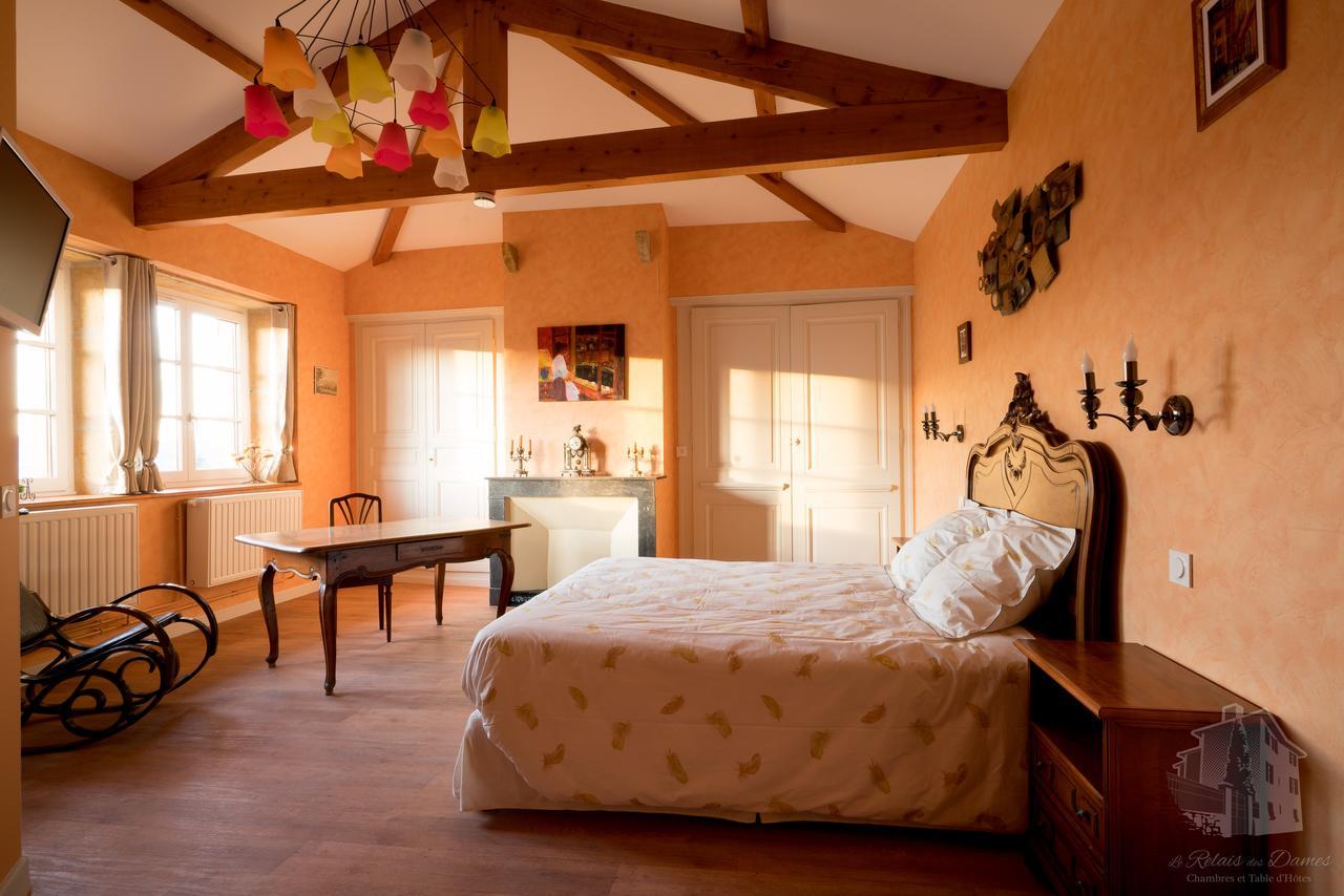 Le Relais Des Dames Bed and Breakfast Neuville-sur-Saône Exteriör bild