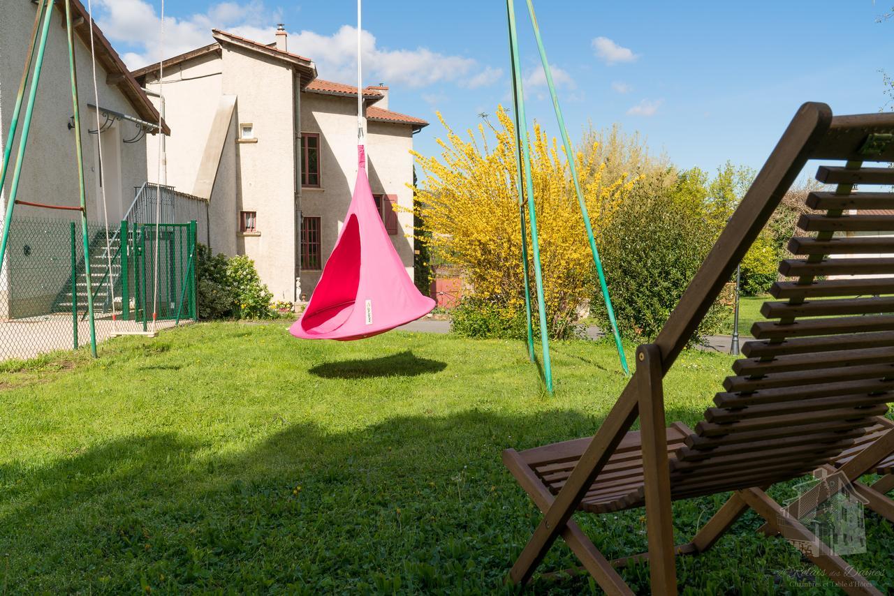Le Relais Des Dames Bed and Breakfast Neuville-sur-Saône Exteriör bild